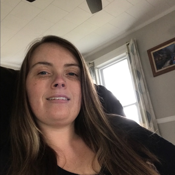 Meet your Posher, Brittany - Picture 1 of 1